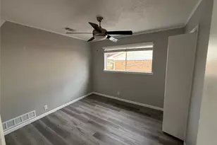 415 W Highland Dr, Whitewright, TX 75491 - Photo 23