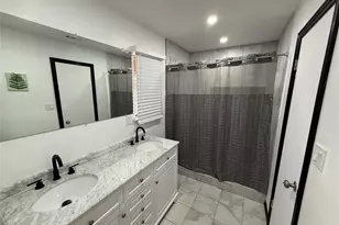 415 W Highland Dr, Whitewright, TX 75491 - Photo 9