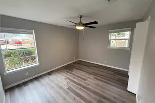 415 W Highland Dr, Whitewright, TX 75491 - Photo 17