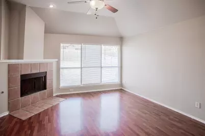 6823 Woodcrest Lane, Sachse, TX 75048 - Photo 5
