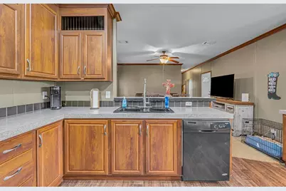 1176 Blue Cut Road N, McGregor, TX 76657 - Photo 9
