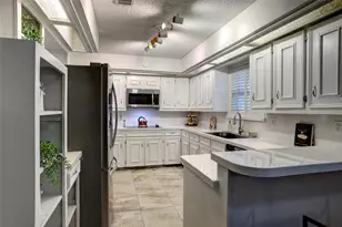 2918 Apple Valley Dr, Garland, TX 75043 - Photo 5
