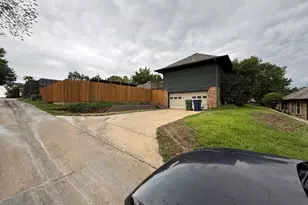 2918 Apple Valley Dr, Garland, TX 75043 - Photo 23