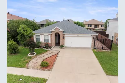 206 Shady Brook Drive, Arlington, TX 76002 - Photo 3