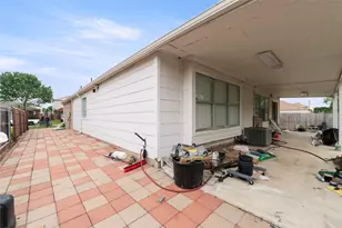 206 Shady Brook Dr, Arlington, TX 76002 - Photo 27
