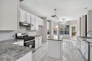 205 Lake Village Dr, McKinney, TX 75071 - Photo 13