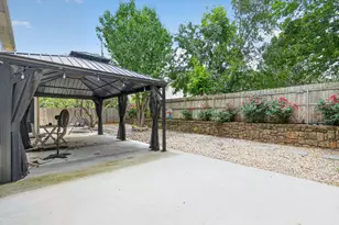 205 Lake Village Dr, McKinney, TX 75071 - Photo 31