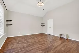 205 Lake Village Dr, McKinney, TX 75071 - Photo 19