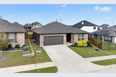 645 Pawprint Hollow, Godley, TX 76044 - Photo 3