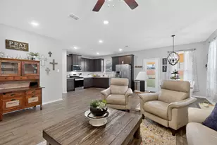 645 Pawprint Holw, Godley, TX 76044 - Photo 9