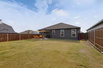 645 Pawprint Hollow, Godley, TX 76044 - Photo 35
