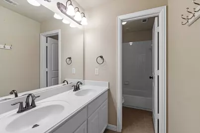 209 Westminster Drive, Lewisville, TX 75056 - Photo 23