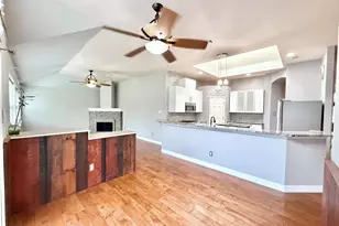 10123 Andre Dr, Irving, TX 75063 - Photo 17