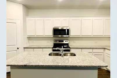 407 Milverton Drive, Fort Worth, TX 76036 - Photo 7