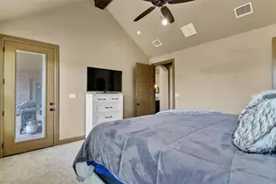 217 Maverick Ct, Granbury, TX 76049 - Photo 17