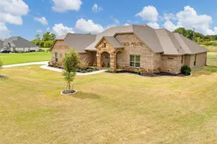 217 Maverick Ct, Granbury, TX 76049 - Photo 27