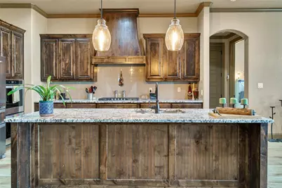 217 Maverick Court, Granbury, TX 76049 - Photo 9
