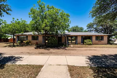 514 W Lake Drive, Hamlin, TX 79520 - Photo 1