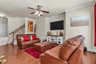 5035 Barcelona Trl, Grand Prairie, TX 75052 - Photo 3