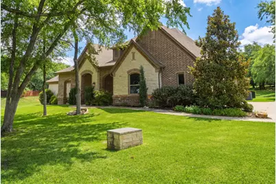10512 Estancia Court, Fort Worth, TX 76108 - Photo 3