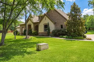 10512 Estancia Ct, Fort Worth, TX 76108 - Photo 3