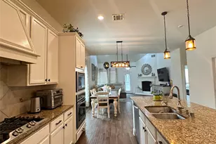 10709 Blake Gardens, McKinney, TX 75072 - Photo 5
