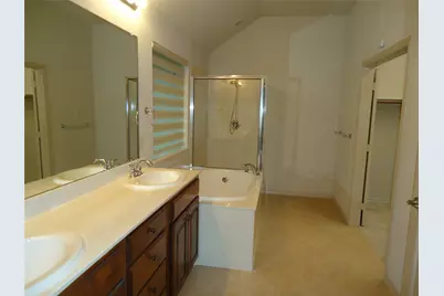 1004 Keats Drive, DeSoto, TX 75115 - Photo 15