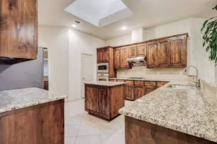 1004 Keats Dr, DeSoto, TX 75115 - Photo 13