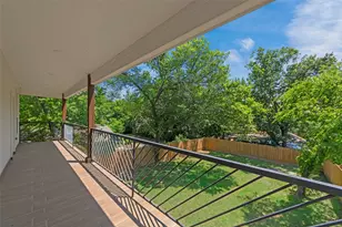 4128 Pluto St, Dallas, TX 75212 - Photo 27