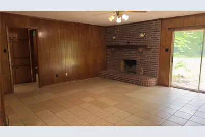 415 Meadowlark Trail, Springtown, TX 76082 - Photo 9