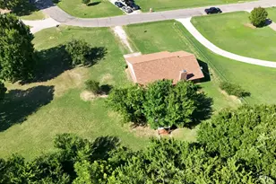 415 Meadowlark Trail, Springtown, TX 76082 - Photo 33