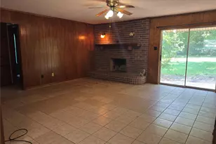 415 Meadowlark Trail, Springtown, TX 76082 - Photo 9