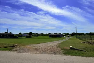 1420 Co Rd 4522, Decatur, TX 76234 - Photo 5
