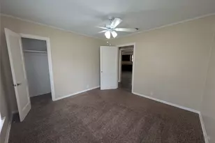 1605 Maple Dr, Garland, TX 75042 - Photo 7