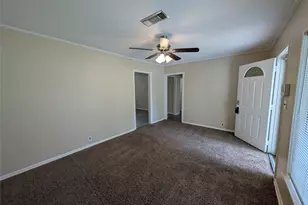 1605 Maple Dr, Garland, TX 75042 - Photo 3