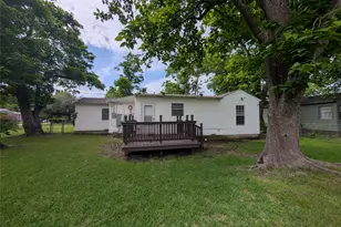 1605 Maple Dr, Garland, TX 75042 - Photo 21