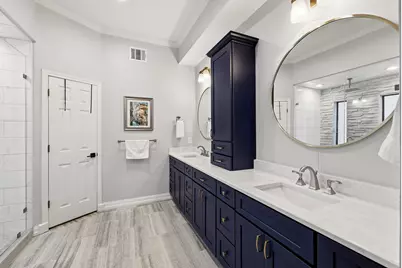 8814 Sanshire Avenue, Dallas, TX 75231 - Photo 17