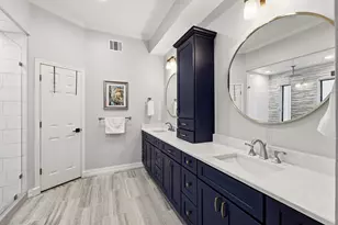8814 Sanshire Ave, Dallas, TX 75231 - Photo 17