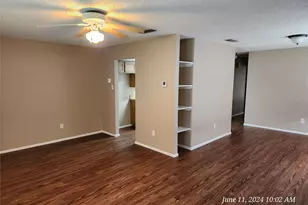 429 Thomas Street SW, Burleson, TX 76028 - Photo 5