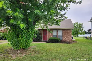 429 Thomas Street SW, Burleson, TX 76028 - Photo 3