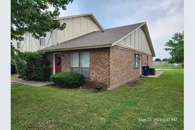 429 Thomas Street SW #D, Burleson, TX 76028 - Photo 1