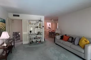 3016 Mahanna Springs Dr, Dallas, TX 75235 - Photo 5