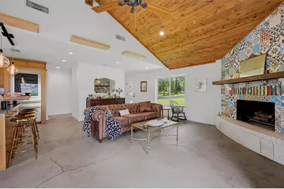 100 Cayuga Cove, Lake Kiowa, TX 76240 - Photo 13