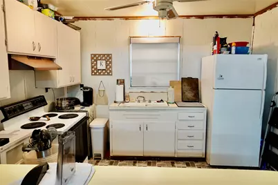 588 S County Rd 430, Goldthwaite, TX 76844 - Photo 31