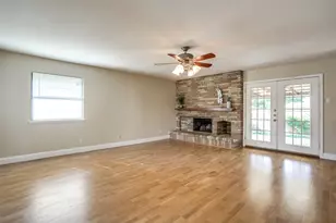 4064 Boca Bay Dr, Dallas, TX 75244 - Photo 9
