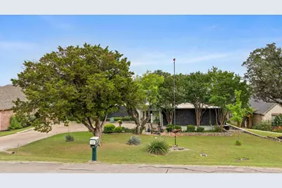 5007 Comanche Drive, Granbury, TX 76049 - Photo 3