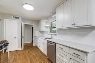 5731 Berkshire Ln, Dallas, TX 75209 - Photo 11