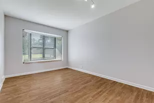 5731 Berkshire Ln, Dallas, TX 75209 - Photo 17