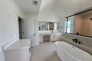 2704 Village Rd, Granbury, TX 76049 - Photo 19