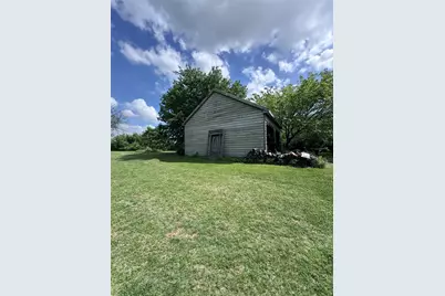 806 Old Base Road, Aurora, TX 76078 - Photo 11